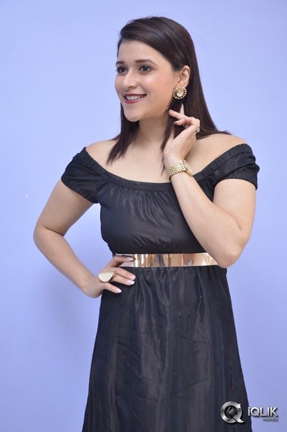 Mannara-Chopra-at-Rogue-Movie-Success-Meet